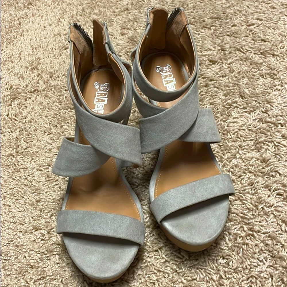 Brand new grey wedges